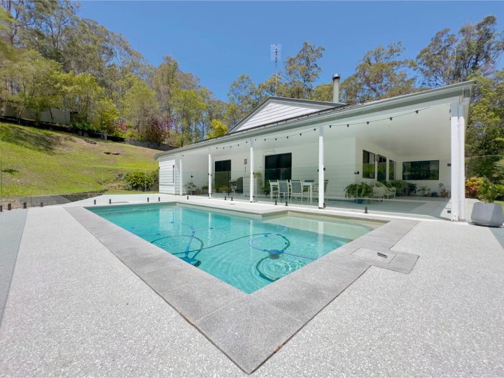 Outdoor Entertaining Areas - Epoxy Flooring Co.